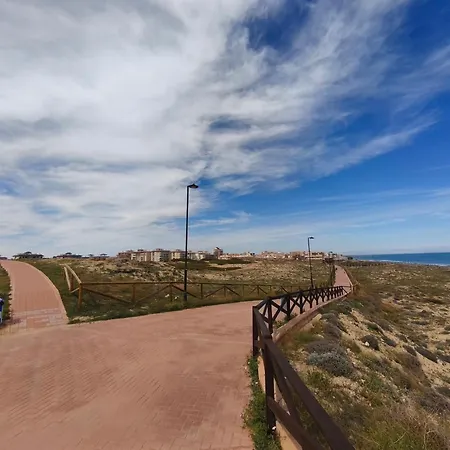 Bonito 150 M De La Playa La Mata (Torrevieja)